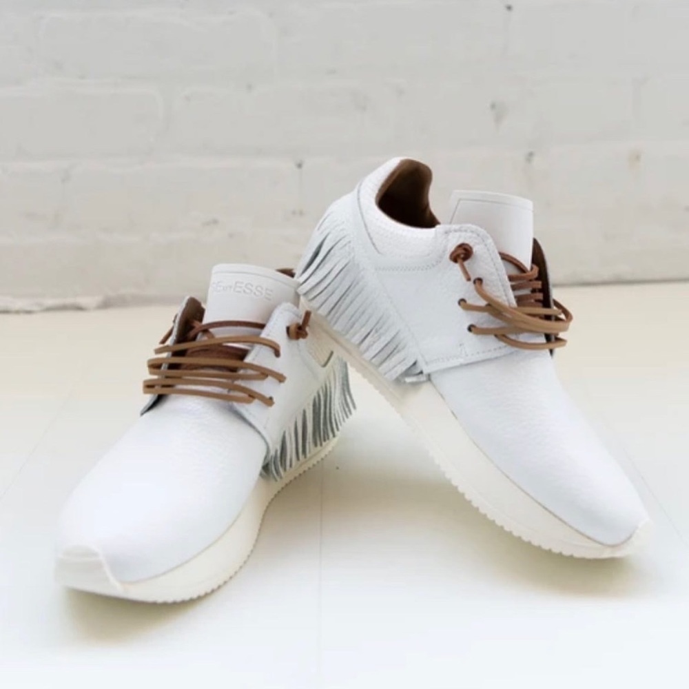 Esse Ut Esse white fringe sneakers, size 40